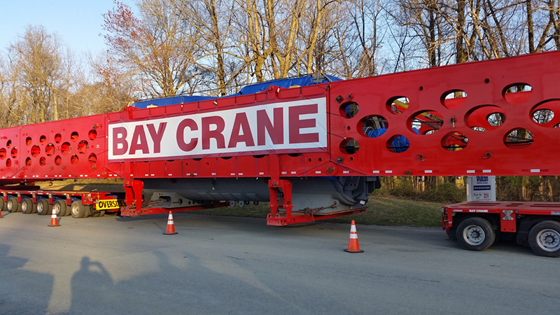 Bay Crane generator transport with suspension bridge 