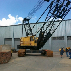 American 9310 crawler crane in RSA