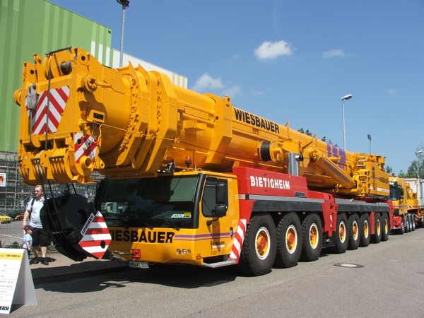 Liebherr LTM 1500-8.1 beim Tag der offenen Tür bei Wiesbauer Autokrane